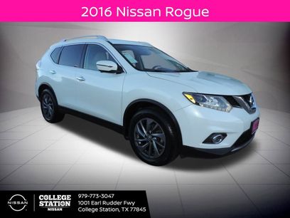 Used 2016 Nissan Rogue SL w/ SL Premium Package