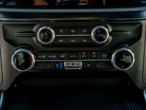 Used 2023 Ford F150 Limited image 28