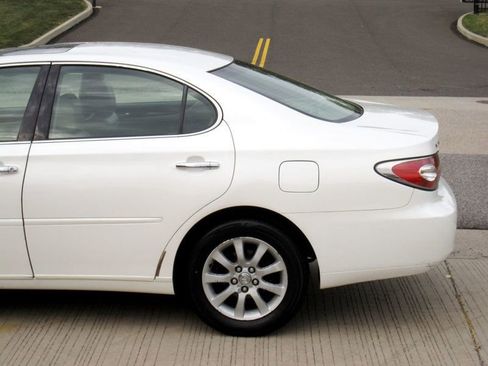 Used 2004 Lexus ES 330 image 8