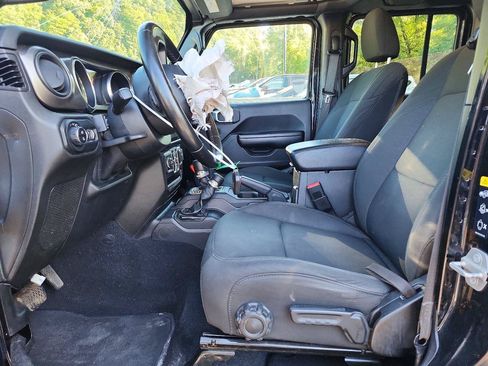 Used 2020 Jeep Gladiator Sport w/ Quick Order Package 24S AWD/4WD image 6