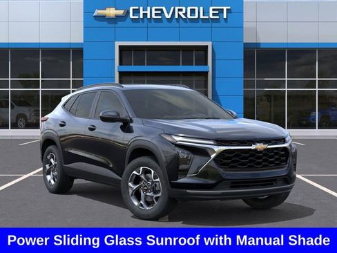 New 2026 Chevrolet Trax LT w/ Sunroof Package image 8