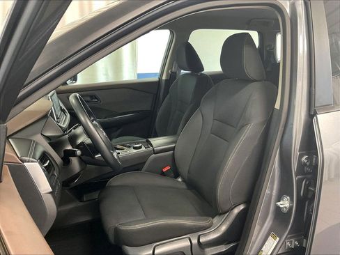Used 2023 Nissan Rogue S AWD/4WD image 10