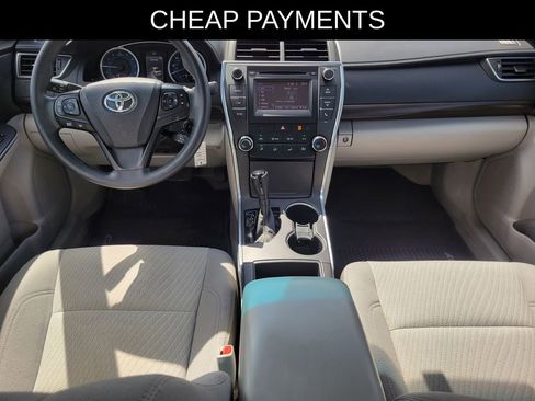 Used 2017 Toyota Camry LE FWD image 7