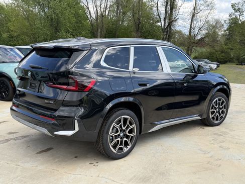 New 2026 BMW X1 xDrive28i w/ Technology Package AWD/4WD image 4