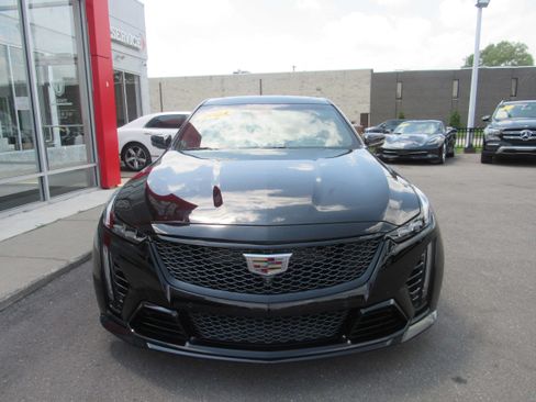 Used 2024 Cadillac CT5 V Blackwing w/ Driver Assist Package RWD image 3