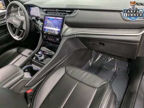 Used 2024 Jeep Grand Cherokee Limited w/ Luxury Tech Group II AWD/4WD image 30