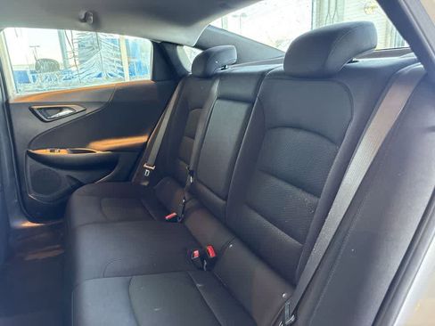 Used 2025 Chevrolet Malibu LT image 13