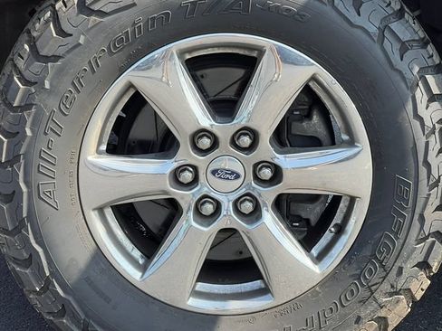 Used 2020 Ford F150 XLT w/ Equipment Group 302A Luxury AWD/4WD image 18