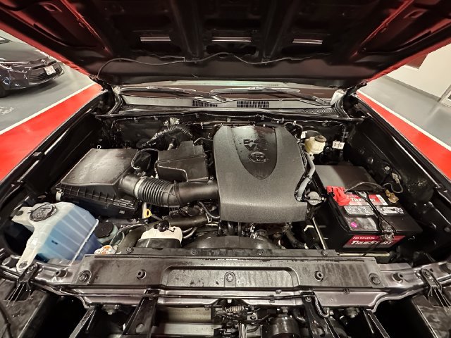 Certified 2022 Toyota Tacoma TRD Sport AWD/4WD image 24