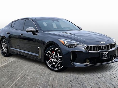 Used 2022 Kia Stinger GT2 image 11