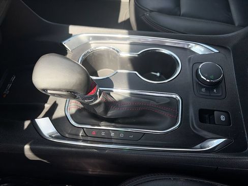 Certified 2023 Chevrolet Traverse RS FWD image 23