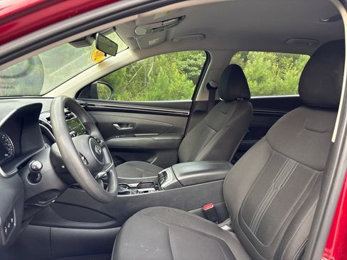 Used 2024 Hyundai Tucson SEL FWD image 3