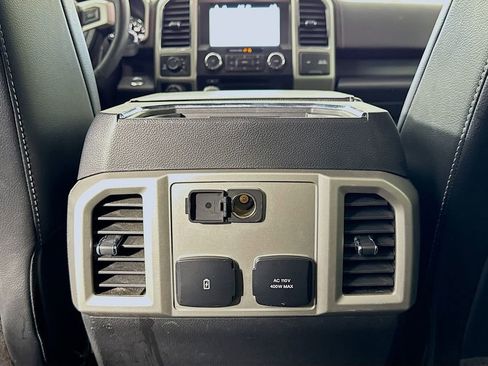 Used 2018 Ford F150 Lariat image 35