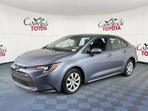 Used 2024 Toyota Corolla LE FWD image 2