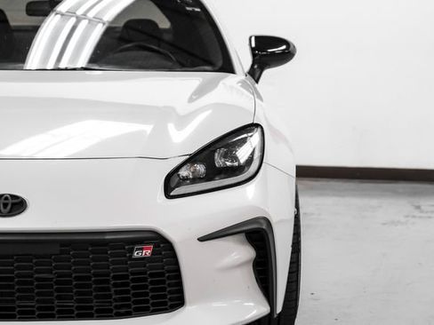 Used 2022 Toyota GR86 Premium w/ ALL Weather Mat Package (TMS) RWD image 45