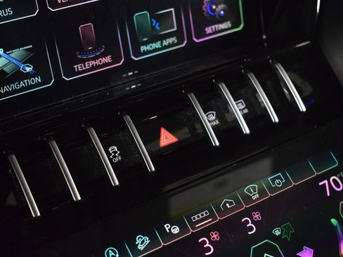 Used 2024 Lamborghini Urus S image 32