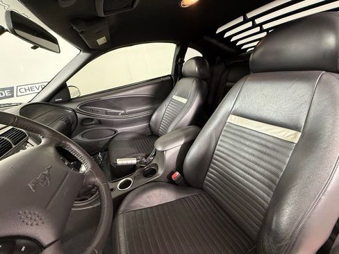 Used 2003 Ford Mustang Mach 1 RWD image 24