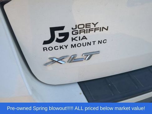 Used 2020 Ford Explorer XLT w/ Equipment Group 202A RWD image 11