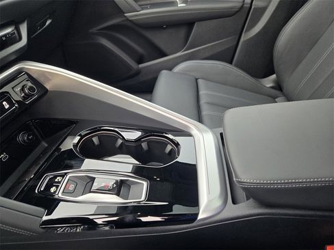 New 2025 Audi Q5 Premium Plus image 24