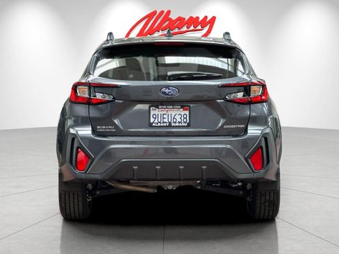 Used 2025 Subaru Crosstrek 2.0i Premium image 5