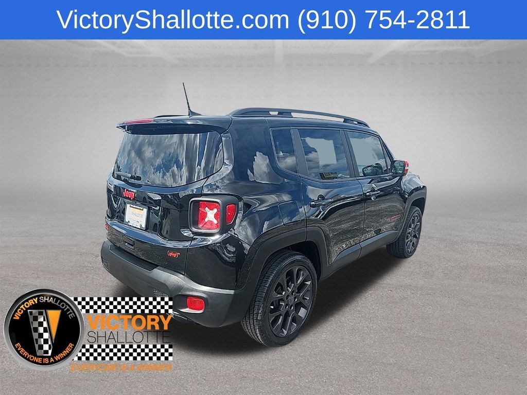 Certified 2023 Jeep Renegade Latitude AWD/4WD image 29