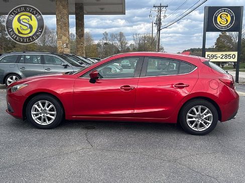 Used 2016 MAZDA MAZDA3 i Touring w/ Popular Equipment Package image 3