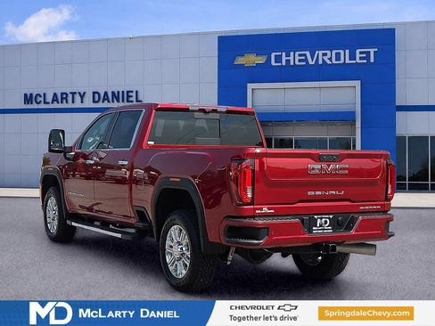 Used 2023 GMC Sierra 2500 Denali w/ Denali Ultimate Package AWD/4WD image 4