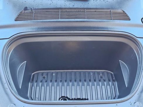 Used 2023 Tesla Model Y Long Range image 21