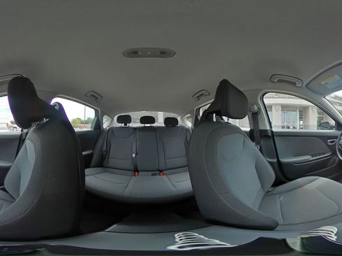 Used 2025 Kia K4 FWD image 42