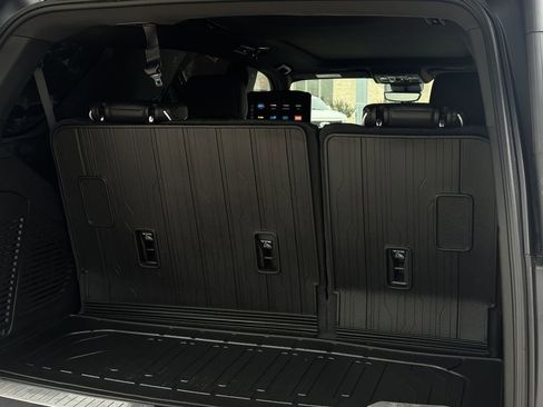 Used 2026 GMC Yukon AT4 Ultimate AWD/4WD image 32