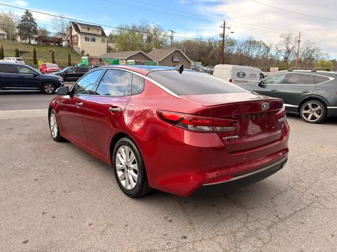 Used 2018 Kia Optima S w/ Panoramic Sunroof Package image 7