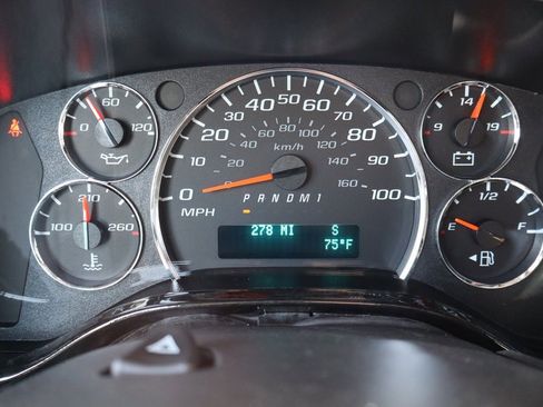 New 2025 Chevrolet Express 2500 Extended w/ Driver Convenience Package image 29