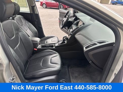 Used 2015 Ford Focus Titanium image 23