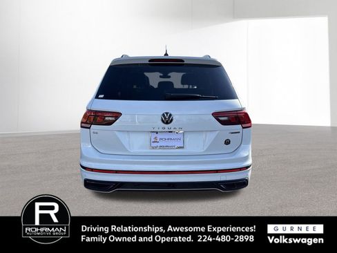 Used 2024 Volkswagen Tiguan SE R-Line w/ MDO Package, Two-Row image 8