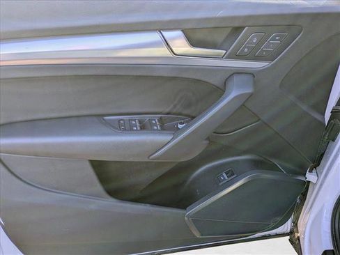 Used 2020 Audi Q5 Premium image 14