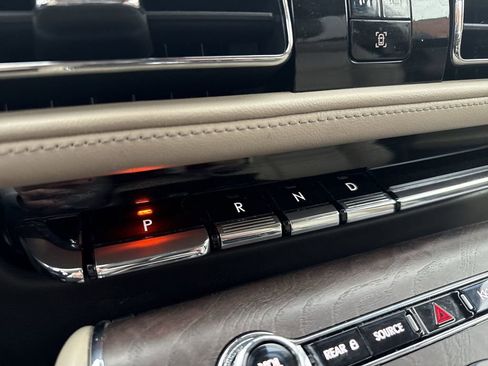 Certified 2023 Lincoln Aviator Reserve w/ Elements Package Plus image 22