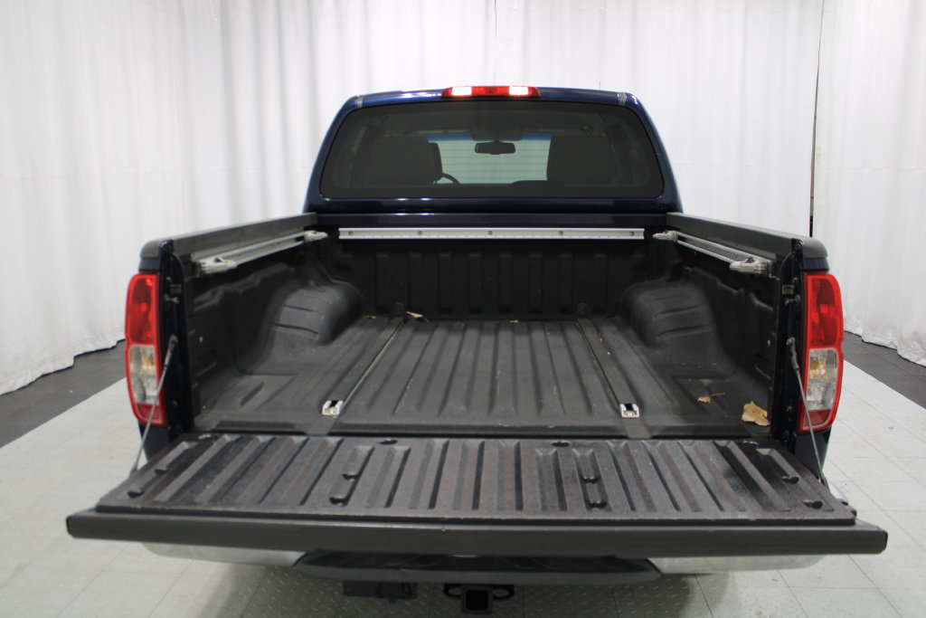 Used 2011 Nissan Frontier SV w/ SV Premium Utility Pkg RWD image 19