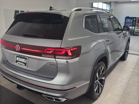 New 2025 Volkswagen Atlas SEL Premium R-Line image 5