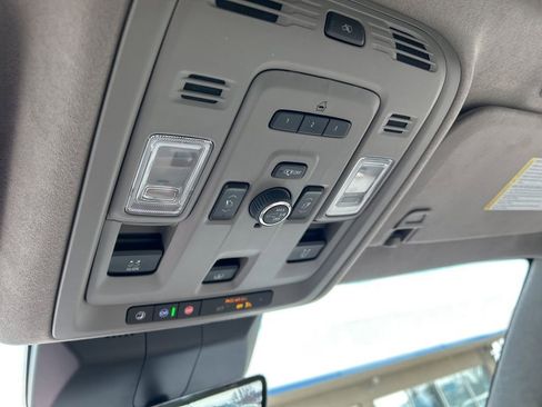 Used 2024 Cadillac Escalade Premium Luxury Platinum w/ Heavy-Duty Trailer Package image 23