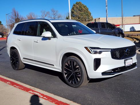 New 2026 Volvo XC90 T8 Plus w/ Protection Package Premier image 16