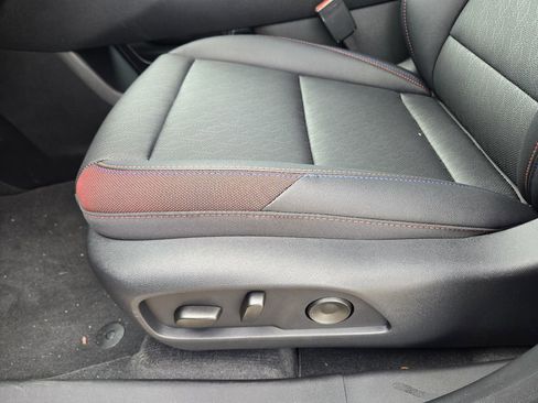 New 2026 Chevrolet Equinox RS w/ Safety and Technology Package FWD image 18