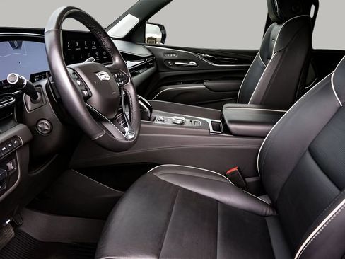 Used 2021 Cadillac Escalade ESV Sport w/ Driver Assist Tech Package image 10