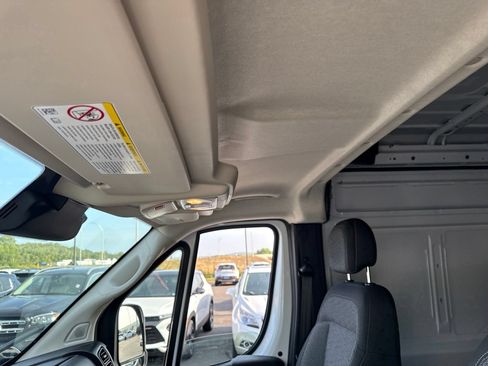 Used 2025 RAM ProMaster 2500 w/ Convenience Group FWD image 14