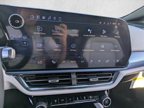 New 2026 Chevrolet Equinox EV LT image 12