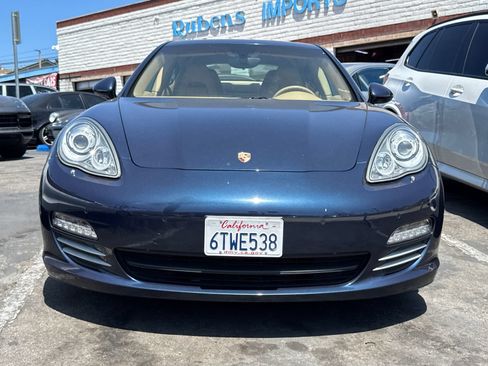 Used 2012 Porsche Panamera 4 image 3