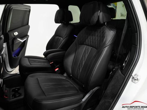 Used 2024 BMW X7 xDrive40i w/ M Sport Package image 55