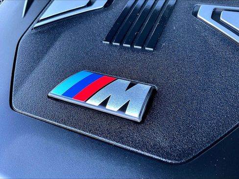 Used 2023 BMW X7 M60i w/ Executive Package image 31