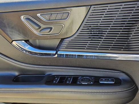 Used 2021 Lincoln Corsair Standard w/ Premium Package image 23