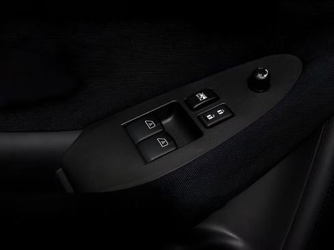 Used 2025 Nissan Z Sport w/ Floor Mat Package image 15