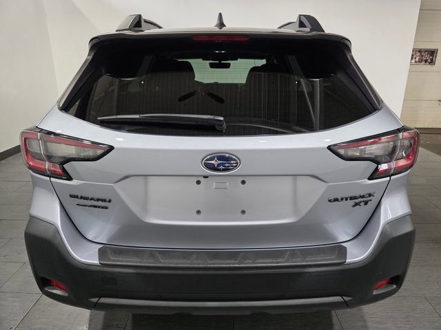Used 2023 Subaru Outback Onyx Edition XT AWD/4WD image 4